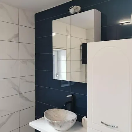 Villa Vila Cu Vedere Spre Gradina La 2km De Festival *